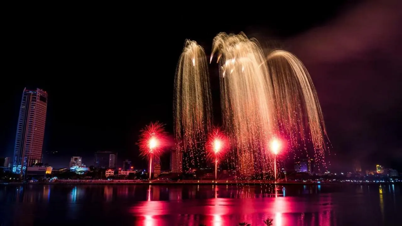 ***  Gia Hung Hotel Da Nang Vietnam